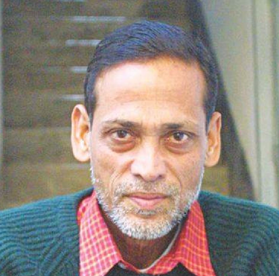 বাংলা রক সংগীতের কিংবদন্তি আজম খান মৃত্যুর ১৩ বছর পর পাচ্ছেন স্বাধীনতা পুরস্কার। জানুন তাঁর জীবন, সংগ্রাম এবং সাফল্যের গল্প।