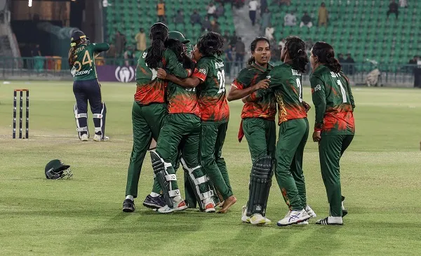 মেয়েদের বিশ্বকাপে বাংলাদেশ: রানরেটে জয়